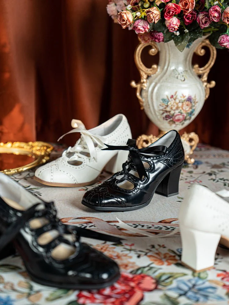Handmade 1930s Art Deco-Inspired Oxford Heels - Classic Lace-Up Design - Image 2