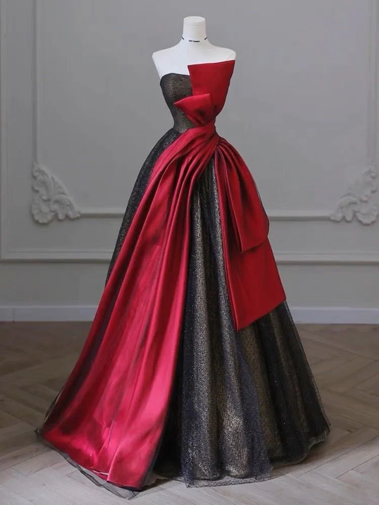 Gothic Off Shoulder Black and Red Wedding Dress With Tulle Plus Size