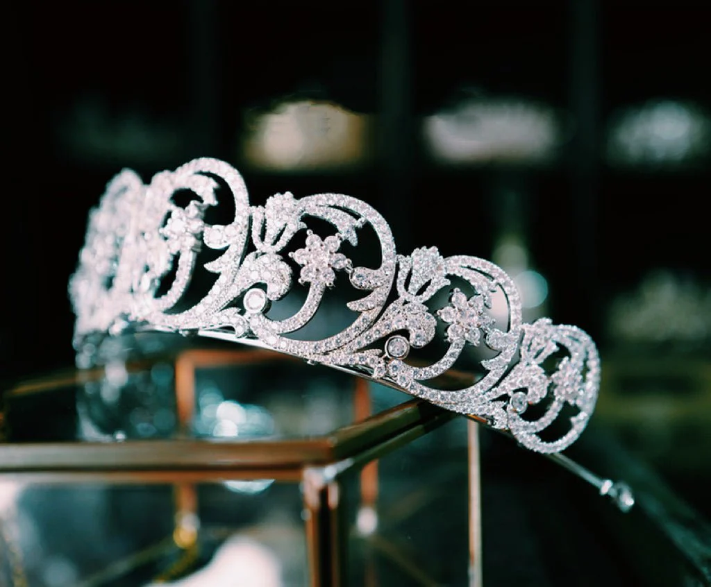 Bridal Crown Vintage Silver Headpiece With Sparkling Rhinestones - Image 5