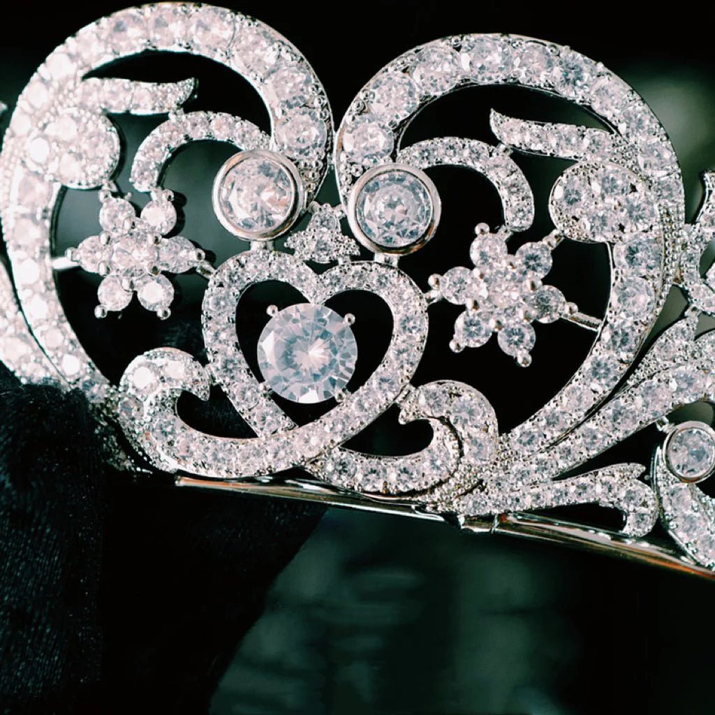 Bridal Crown Vintage Silver Headpiece With Sparkling Rhinestones - Image 6