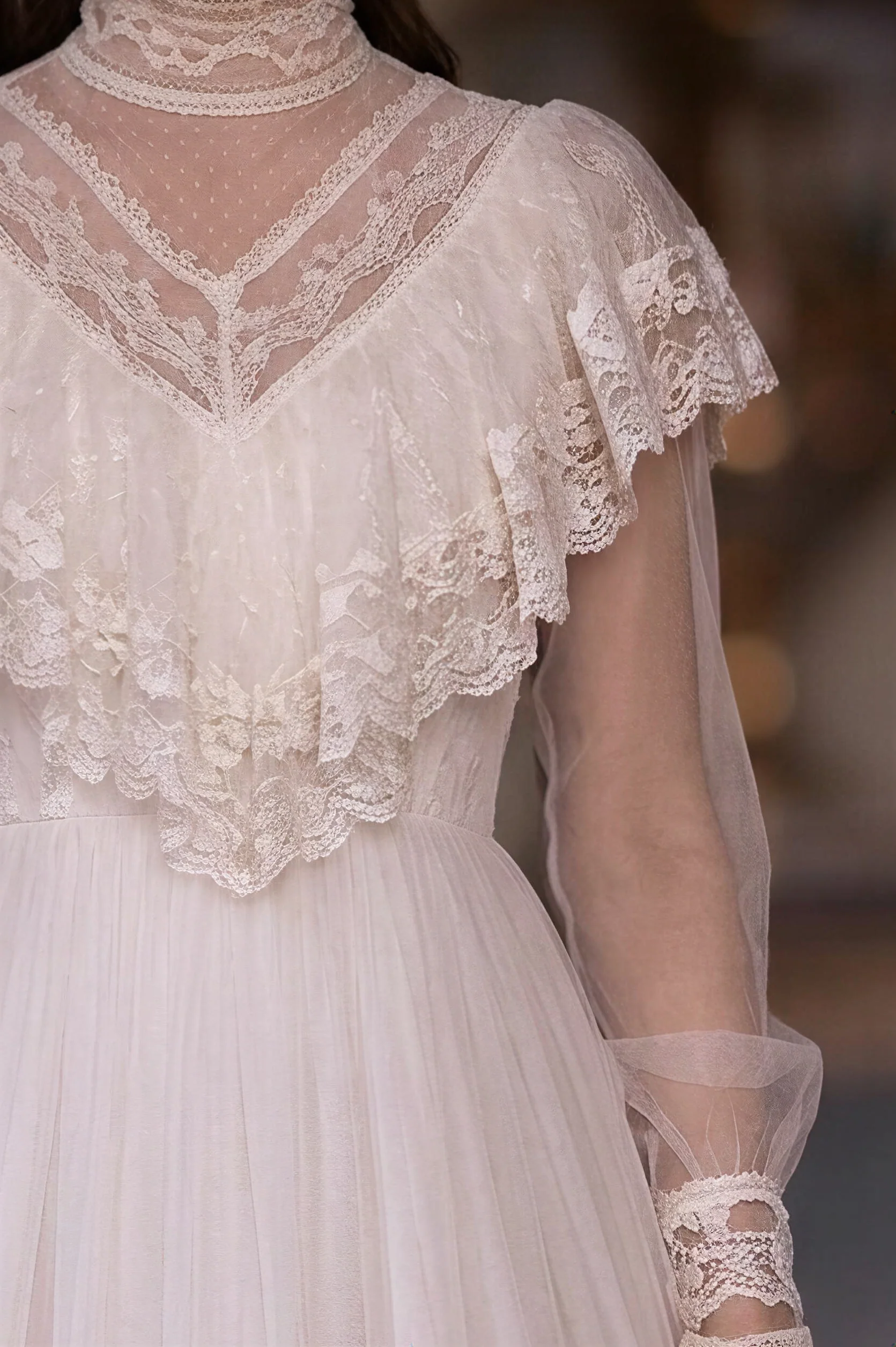 Modest Lace Wedding Dress - Long Sleeve Victorian Bridal Dress - Gunne Sax Inspired Plus Size - Image 4