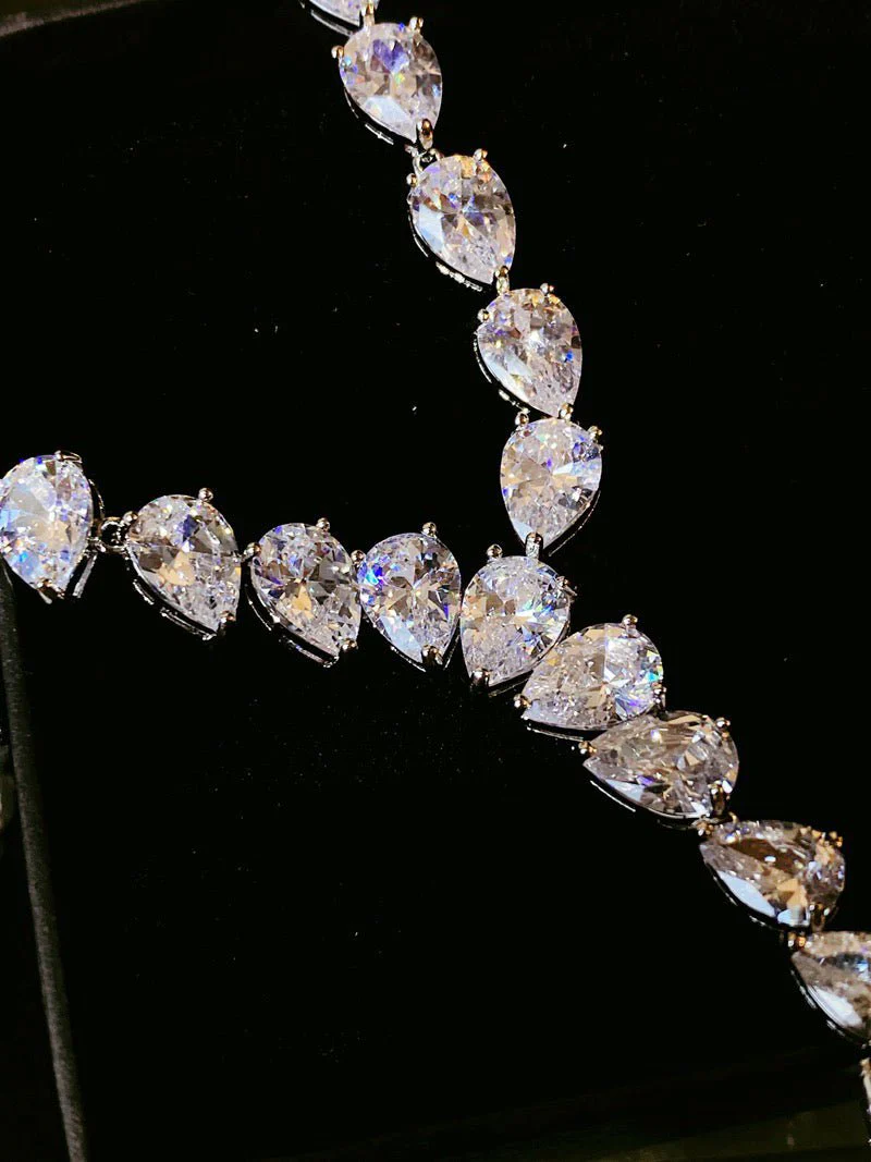 Luxurious Zircon-Encrusted Y-Shaped Necklace and Earrings Jewelry Set - Image 8