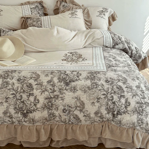 Rêve Florissant Bedding Set – Velvet Garden Reverie - Image 14