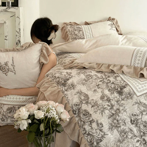 Rêve Florissant Bedding Set – Velvet Garden Reverie - Image 3