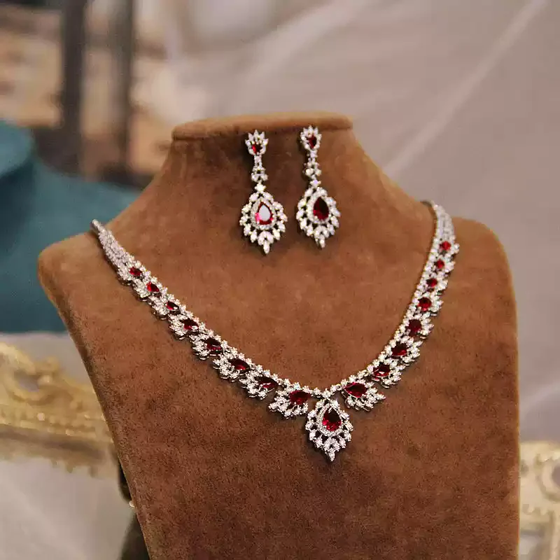 Elegant Gold-Plated Zircon Jewelry Set - Necklace and Bride Earrings - Image 3