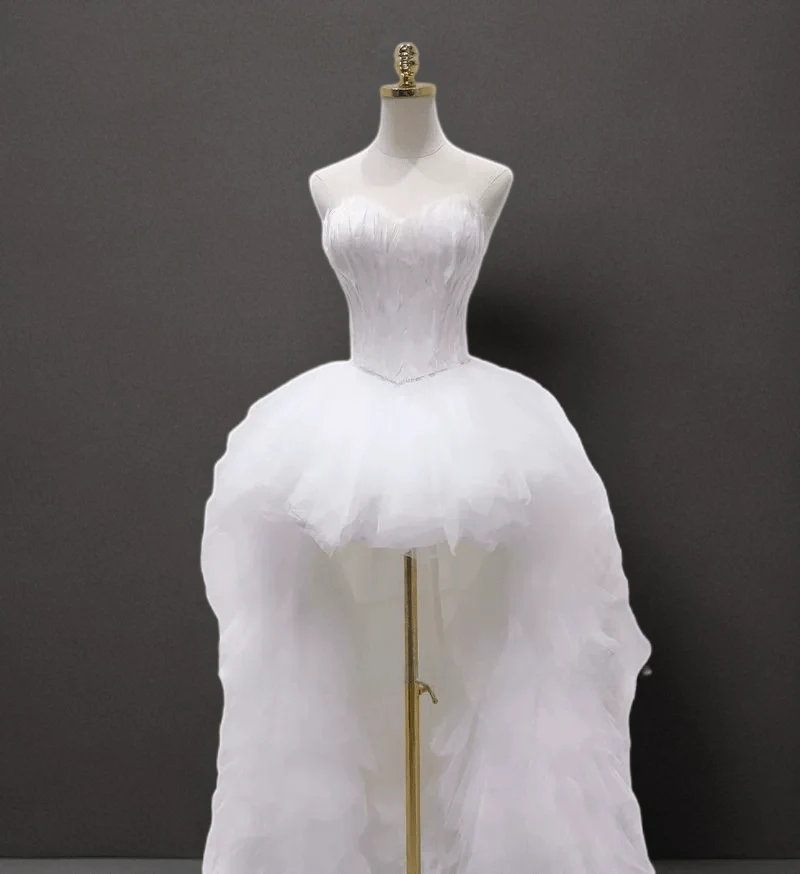 Elegant White Layered Tulle Ruffle Dress - Feather-Accented High-Low Wedding Dress Plus Size - Image 2