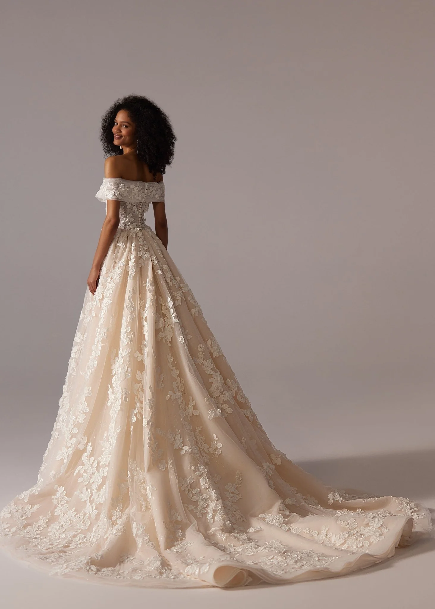 White Off-Shoulder Lace Appliqué Wedding Dress with Floor-Length Train - Plus Size - Image 5