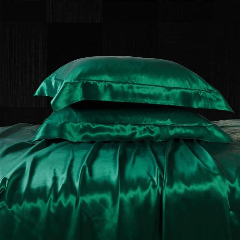 Eloise Emerald Green Pure Mulberry Silk Bedding Set – Forest Muse - Image 4