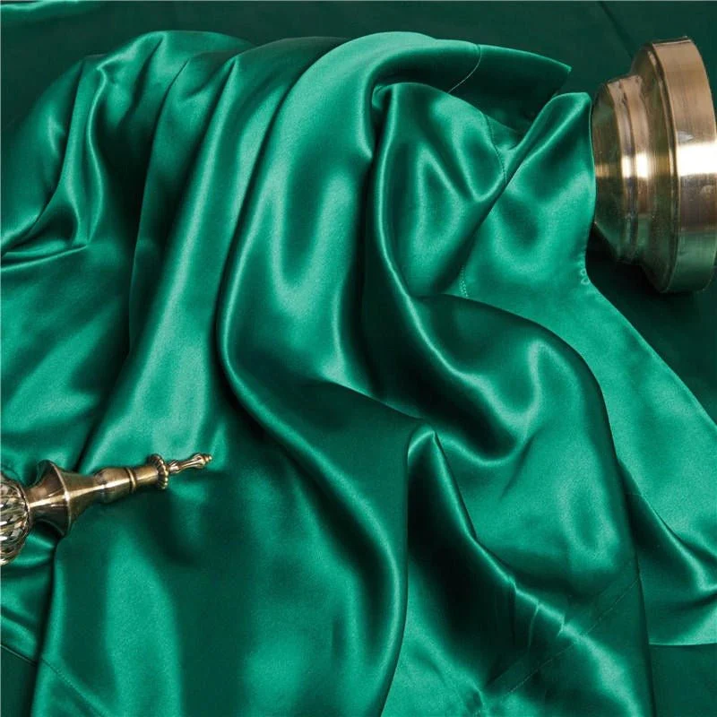 Eloise Emerald Green Pure Mulberry Silk Bedding Set – Forest Muse - Image 5