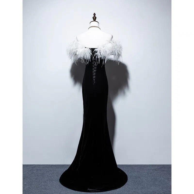 Gothic Black And White Feather Off Shoulder V-neck Velvet Evening Gown - Plus Size - Image 3