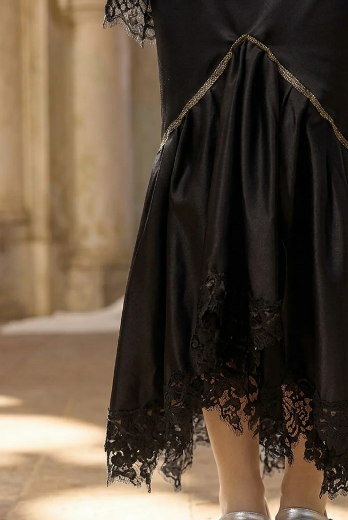 Gothic Black Rococo Style Dress – Dramatic Bell Sleeves and Mermaid Hem Plus Size - Image 6