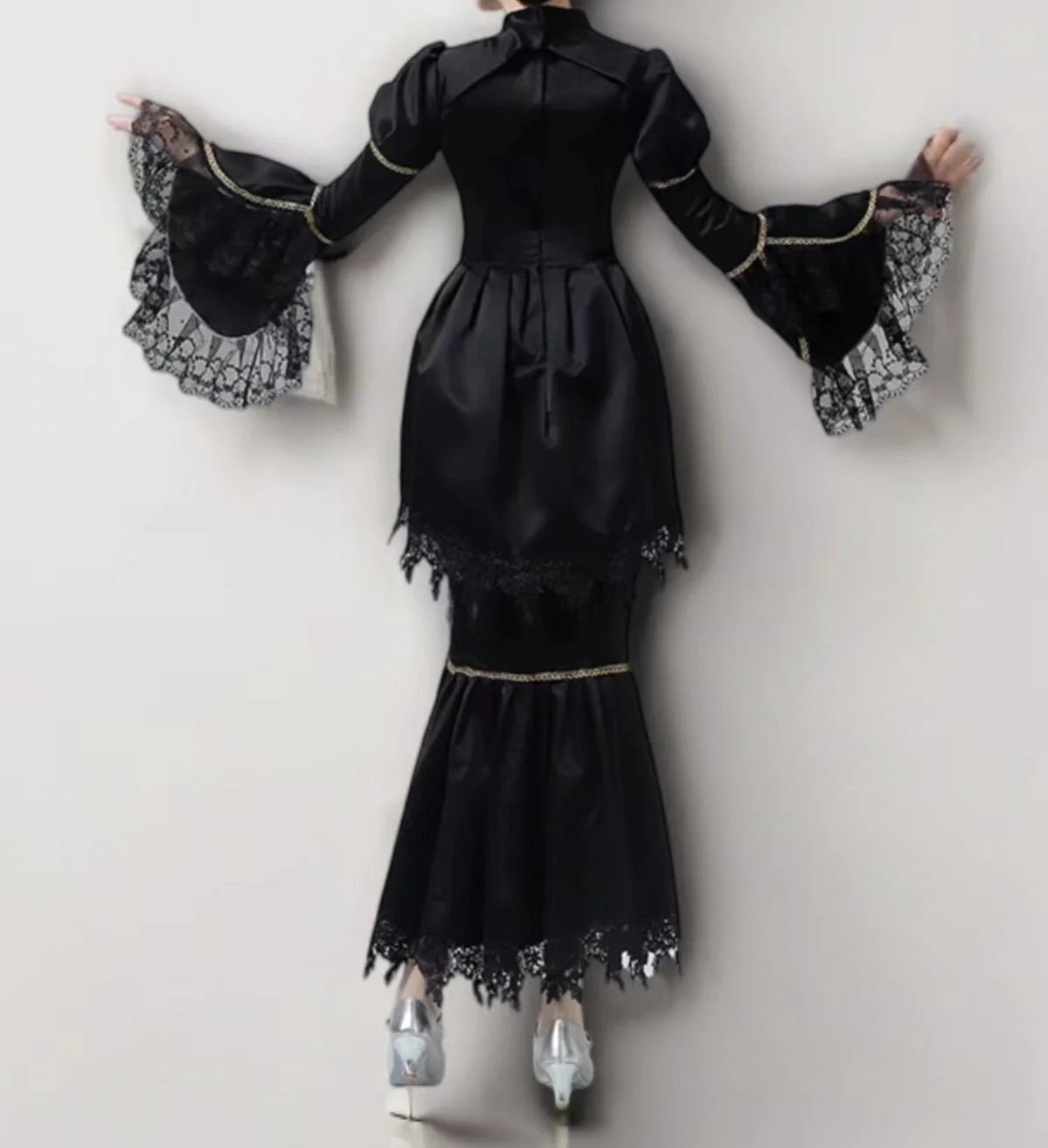 Gothic Black Rococo Style Dress – Dramatic Bell Sleeves and Mermaid Hem Plus Size - Image 9
