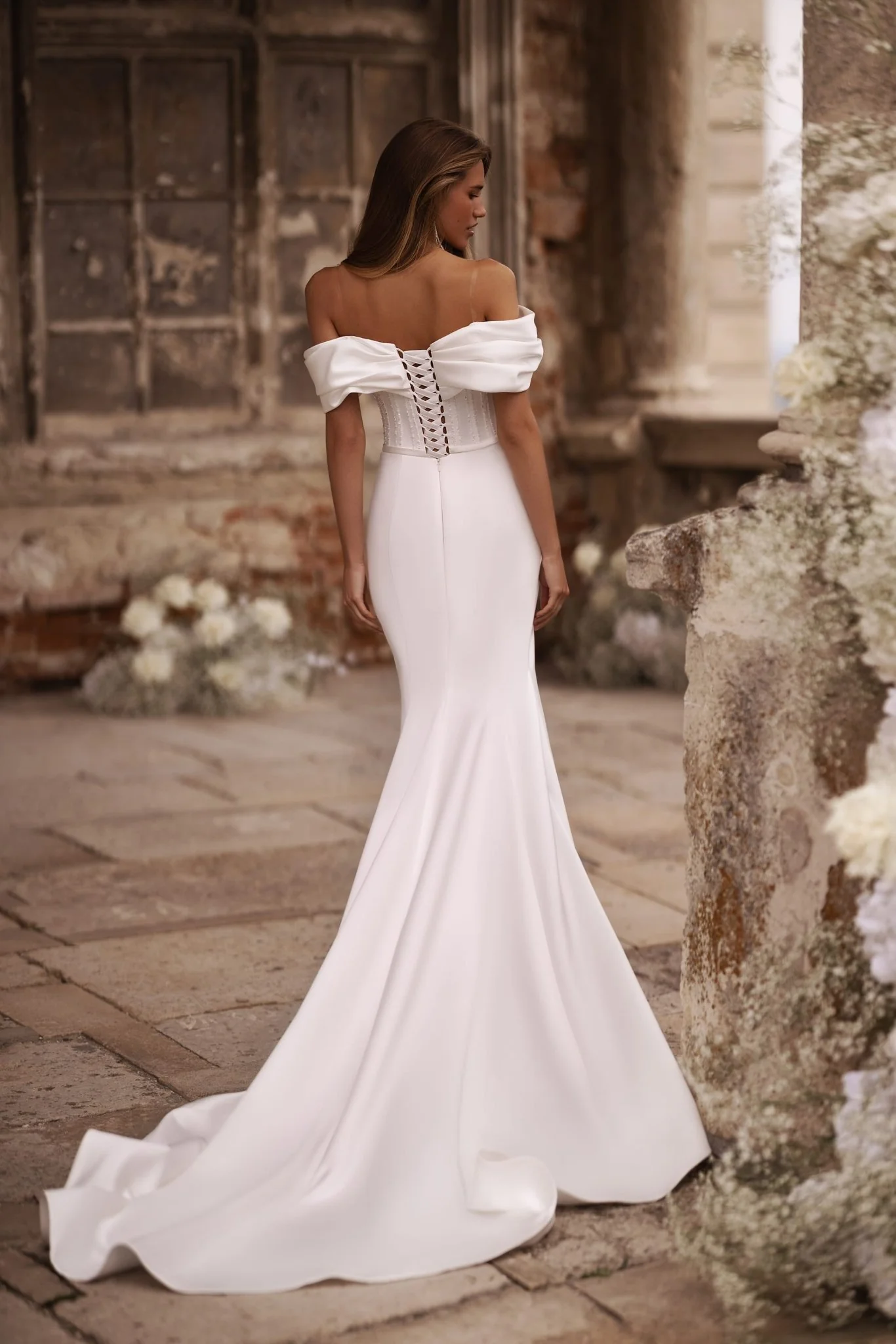 Ivory Off-Shoulder Satin Wedding Dress with Corset and High Slit Plus Size - Image 3