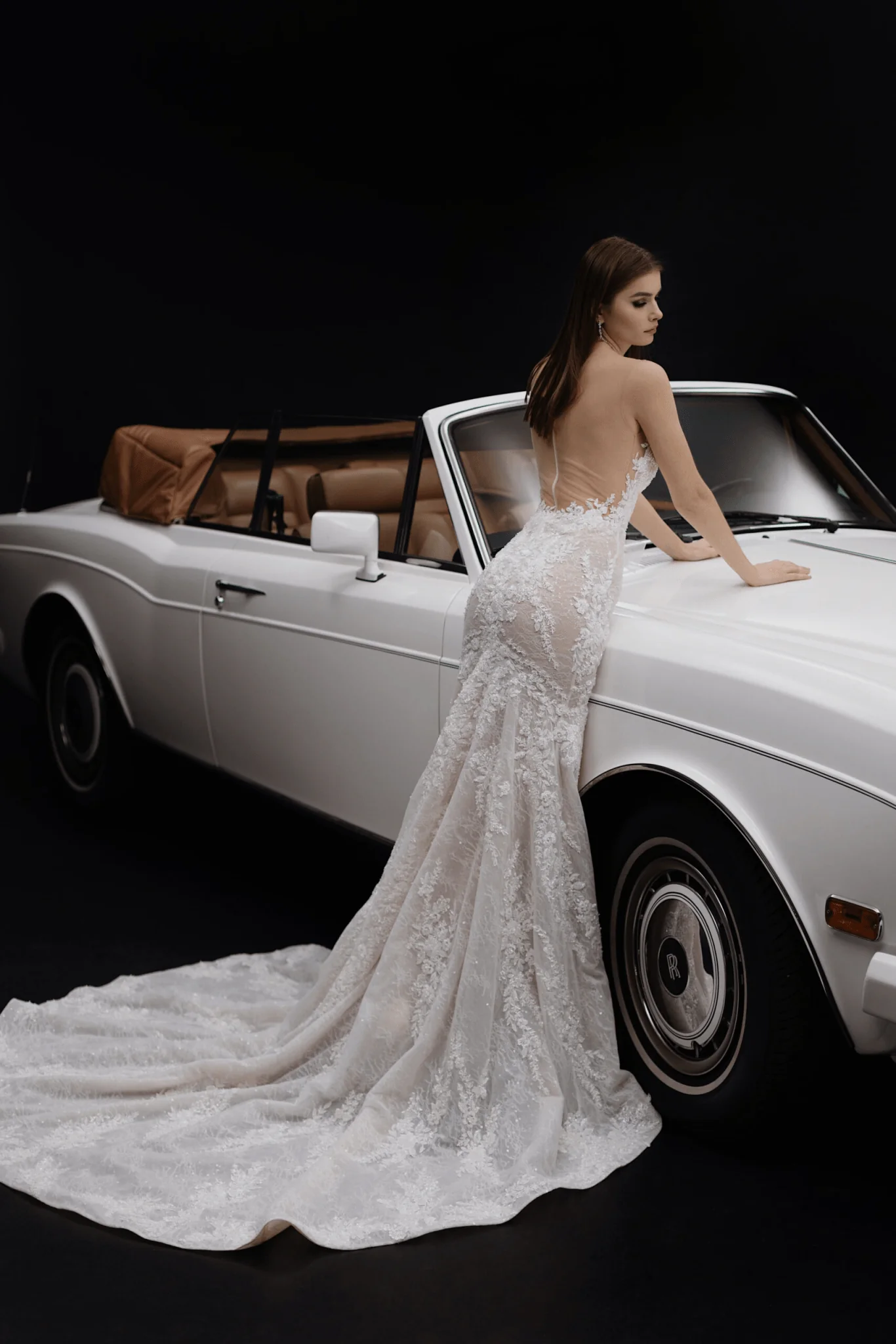 Ivory Tulle Mermaid Wedding Gown - Bridal Gown with Plunging V-neck - Floral Applique Dress Plus Size - KERRY - Image 5
