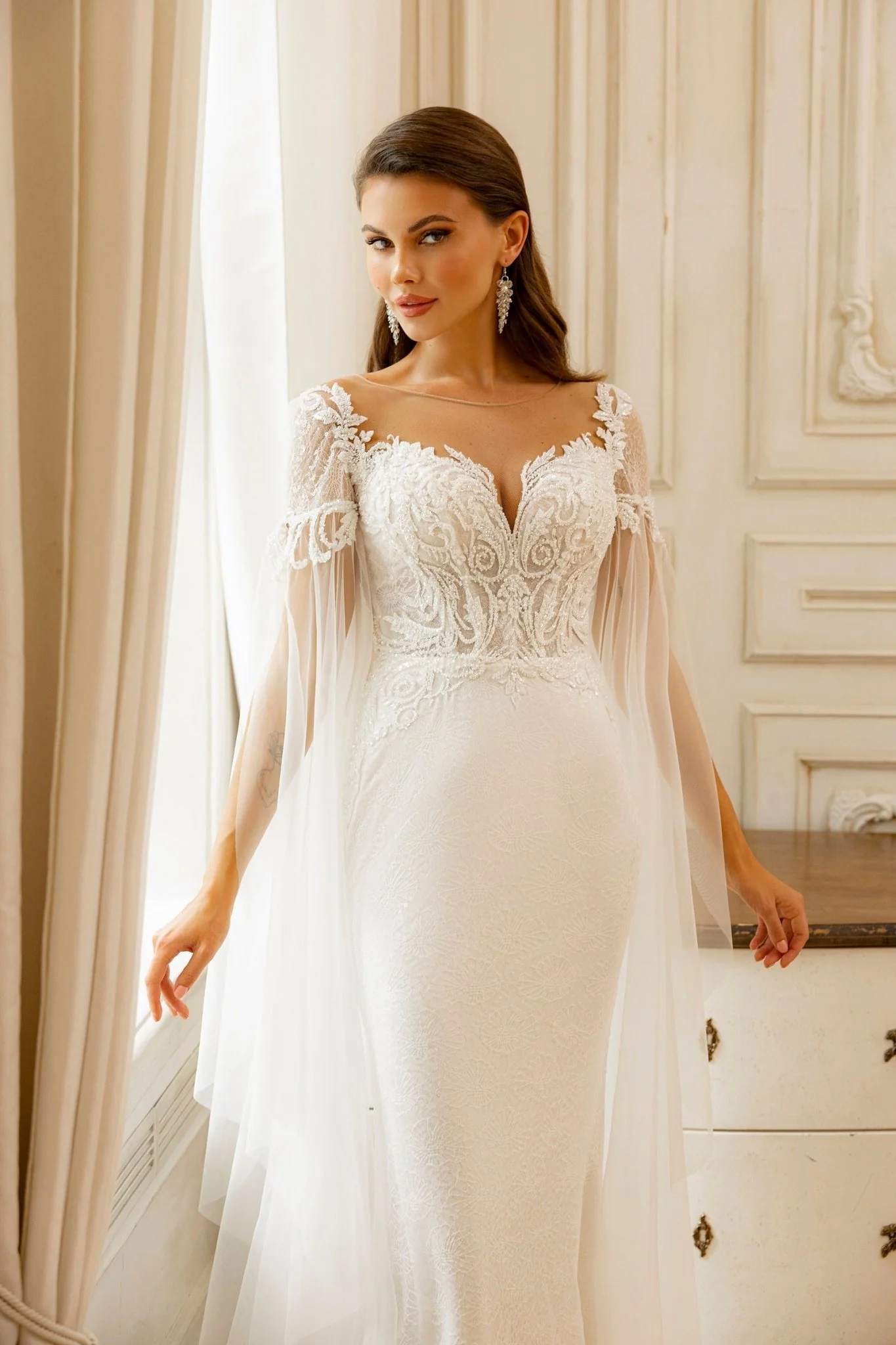Elegant Lace Appliqué Mermaid Wedding Dress with Tulle Sleeves Plus Size - Image 2