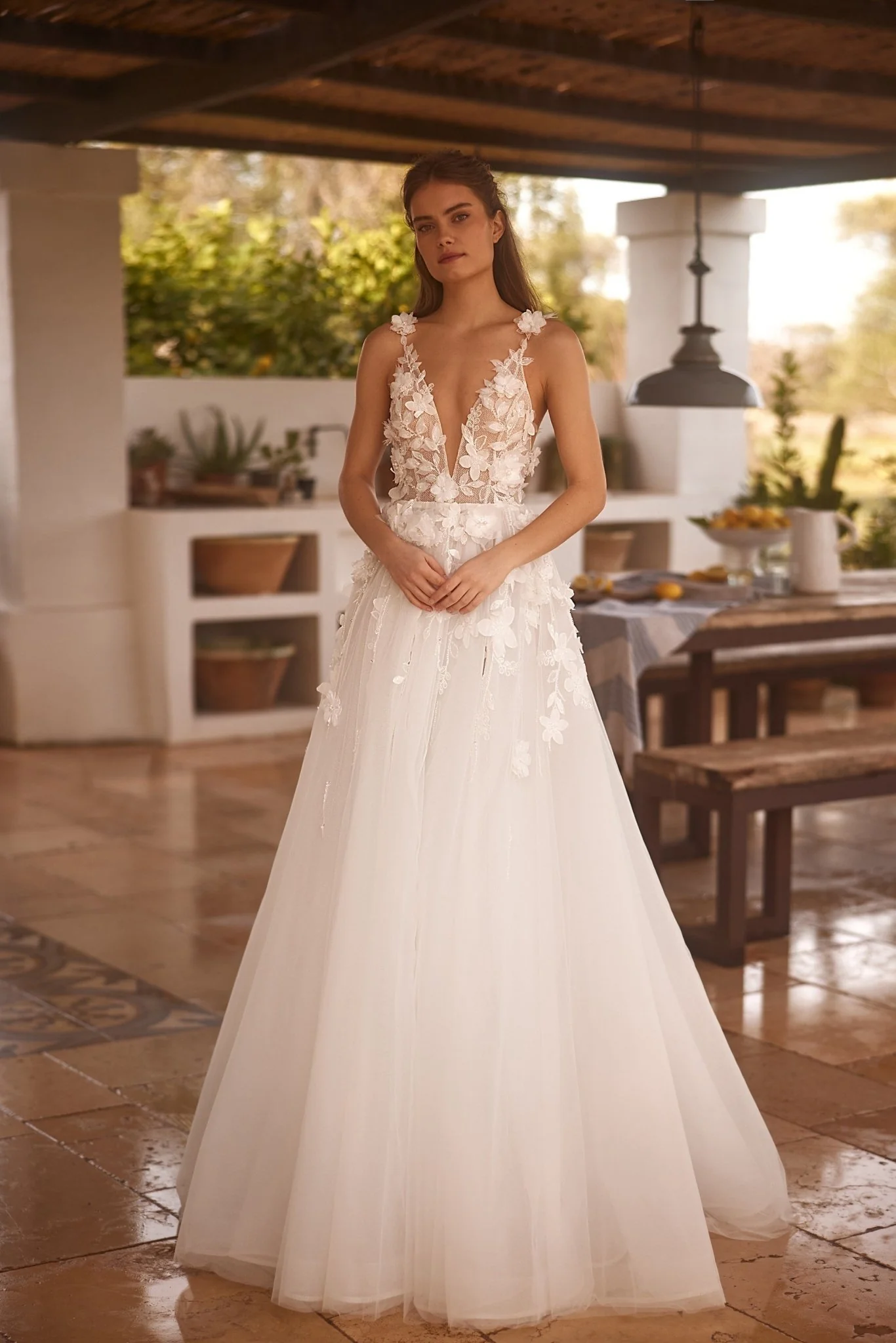 Luxury Floral Lace V-Neck Wedding Dress with Cascading Tulle Skirt Plus Size