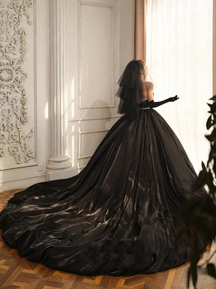 Off Shoulder Gothic Black Simple Embellished Wedding Dress Plus Size - Image 6