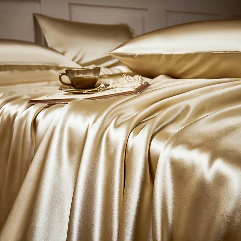 Pure Mulberry Silk Bedding Set – Royalis Gold Luxury - Image 4