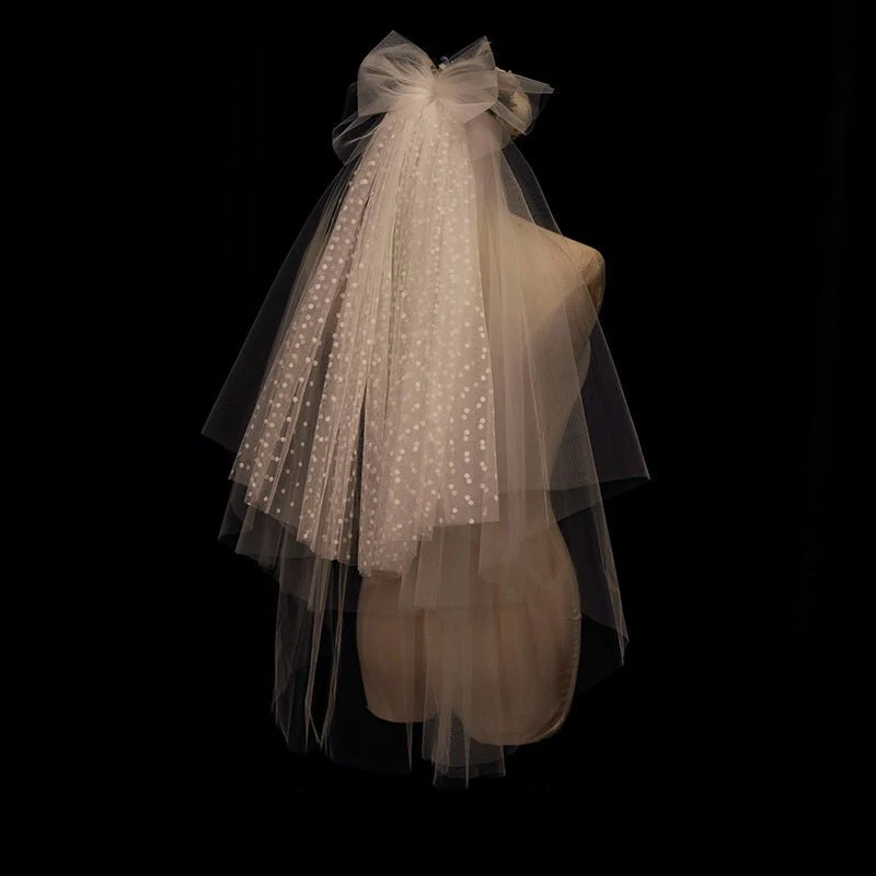 Vintage Bow Lace Tulle Veil With Blusher - Image 2