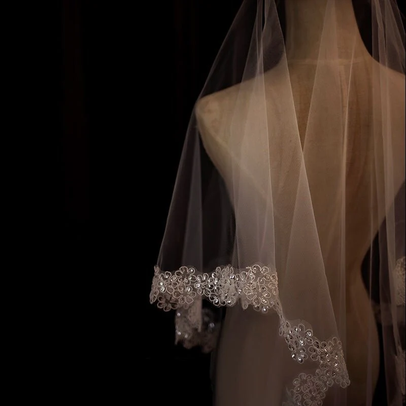 Vintage Fingertip Length Lace Edged Wedding Veil With Embroidery - Image 4