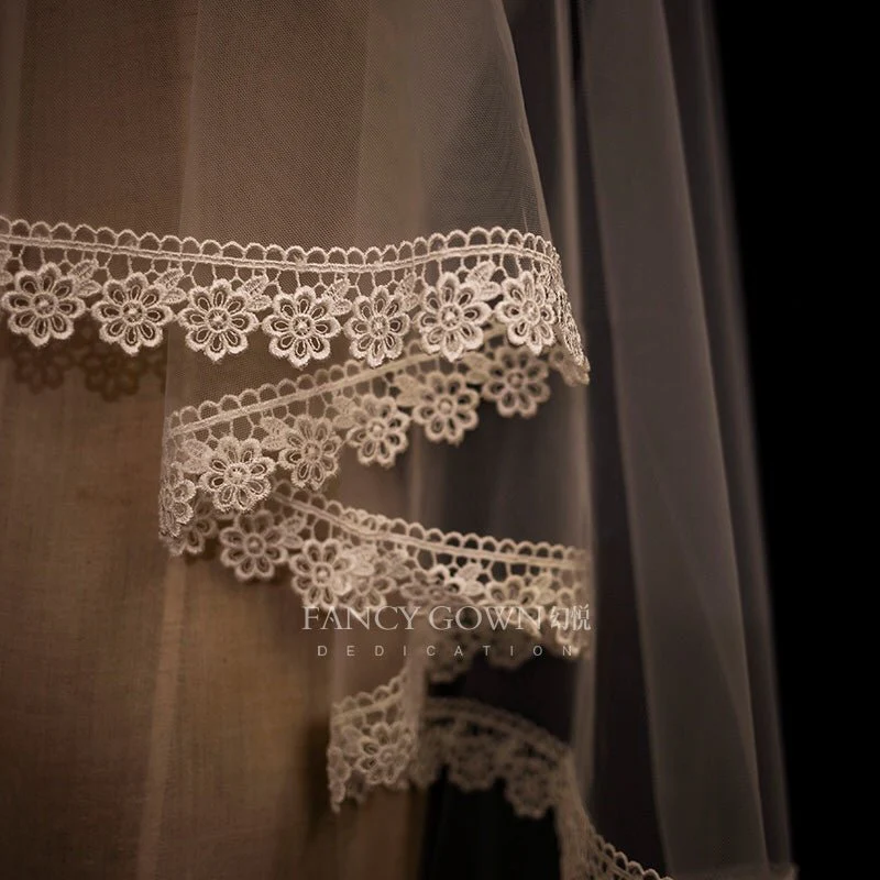 Vintage Fingertip Length Lace Edged Wedding Veil With Embroidery - Image 5