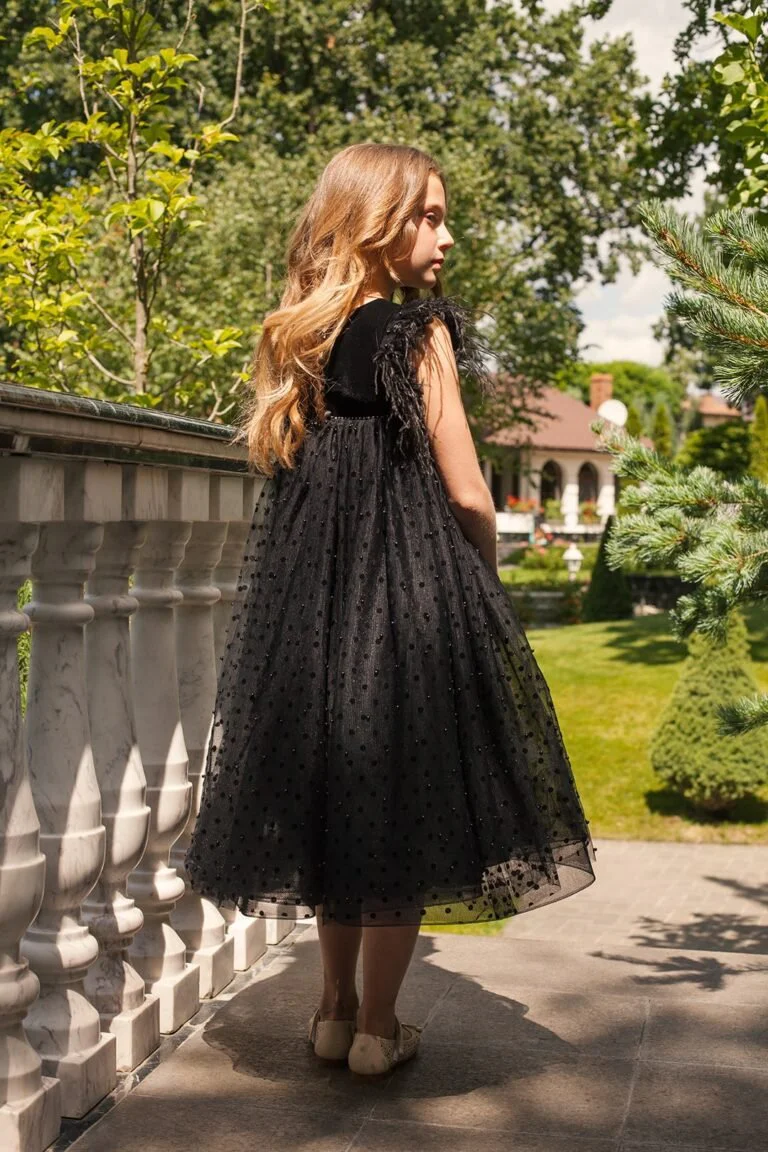 Velvet High-Waist Plus Size Girl’s Dress – Elegant Midi Party Gown with Dotted Tulle Skirt and Feather Sleeves for Special Occasions - Image 4