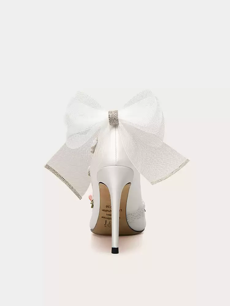 Vintage Inspired White Bridal Heels with Elegant Bow and Floral Accents - Image 3
