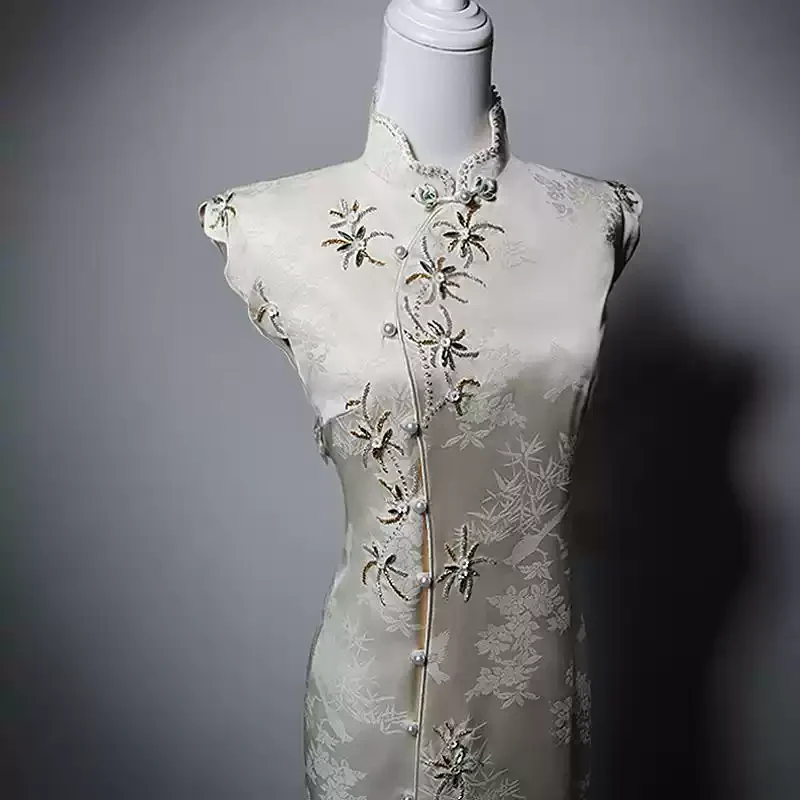 Designer White Cheongsam Dress with Delicate Embroidery – Sleeveless Qipao with Beaded Accents Plus Size - Image 4